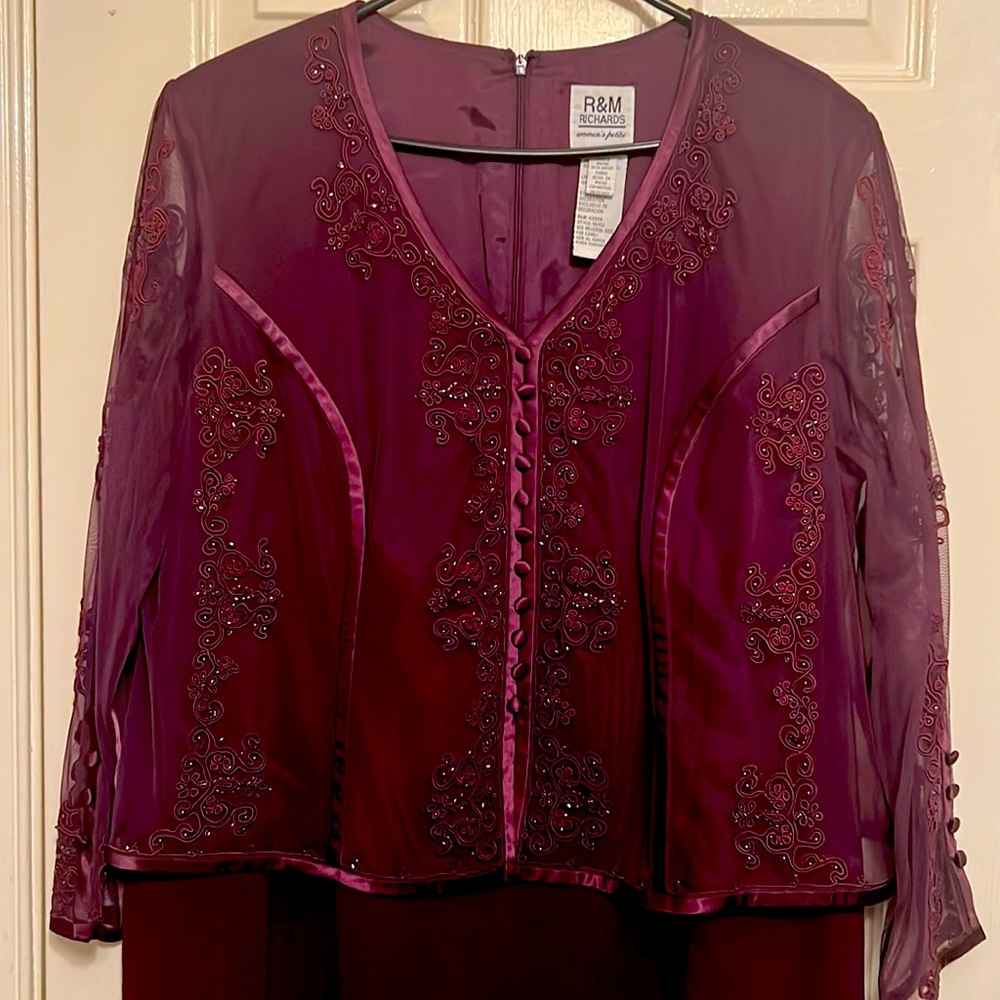 Beautiful wine color dressy dress, excellent condition.